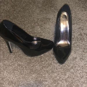 Black Patent leather pumps